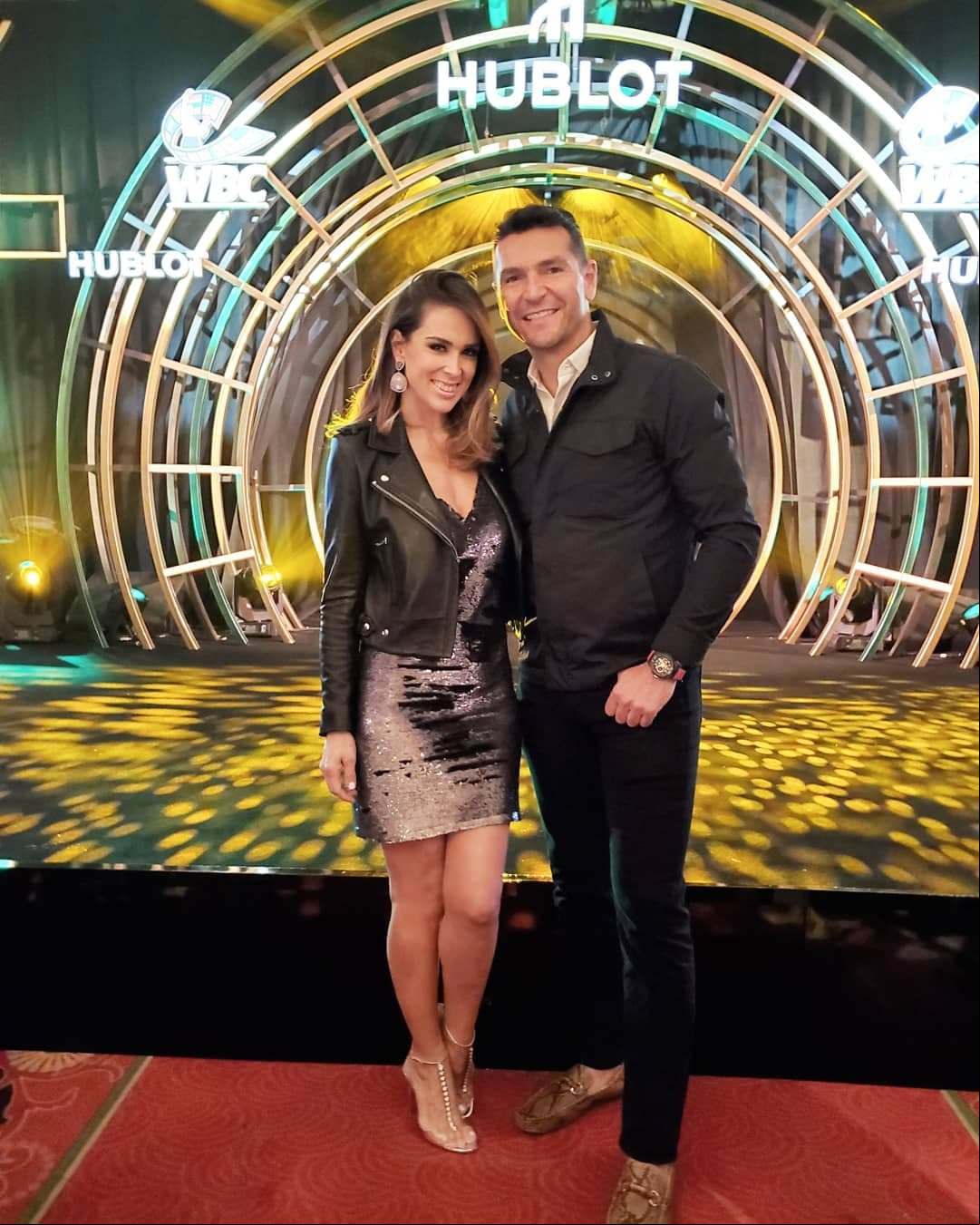 Jacqueline Bracamontes y Martín Fuentes disfrutaron de una nueva aventura en Europa.