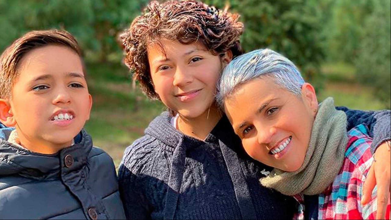 Federica de Kabah rompe en llanto al denunciar agresión que vivió junto a sus hijos en plena calle