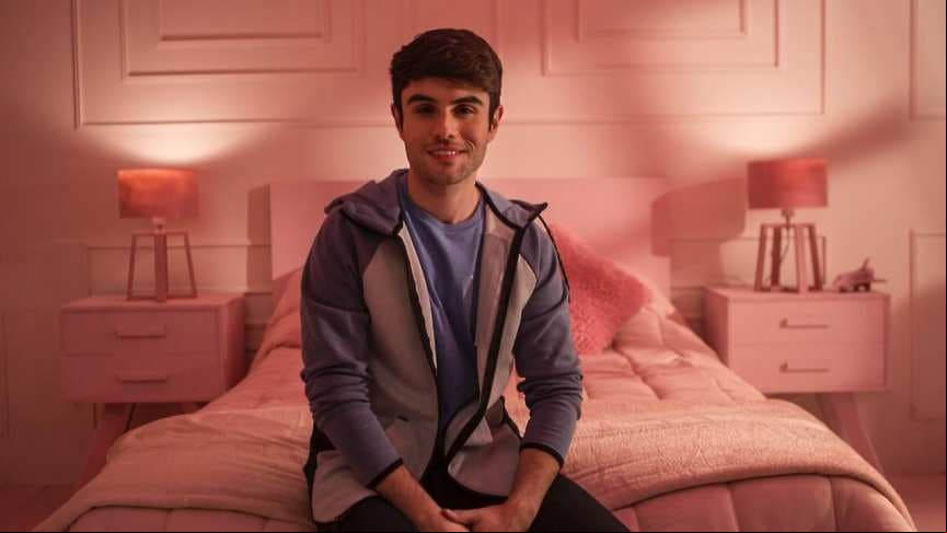 ‘Sobreamor habla del amor moderno’: Alberto Garmassi sobre la nueva serie de Televisa Digital