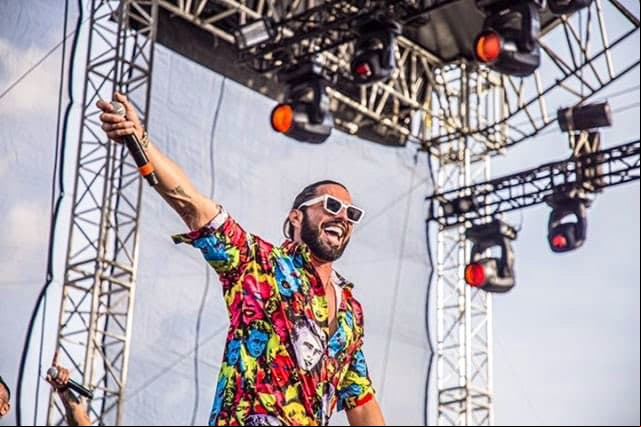 Poncho de Nigris ya es cantante y prendió en el Zapal Fest
