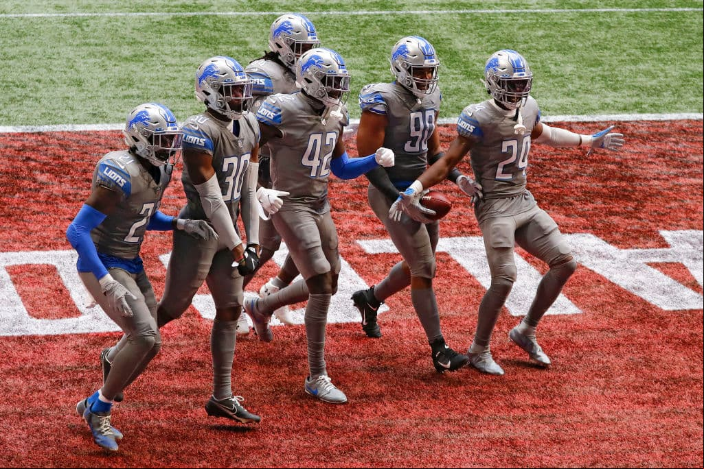 Detroit Lions ganan con un gol de campo de último minuto de Matt Prater. D’Andre Swift es el primer corredor novato que registra más de 100 yardas terrestres y 2 touchdowns.