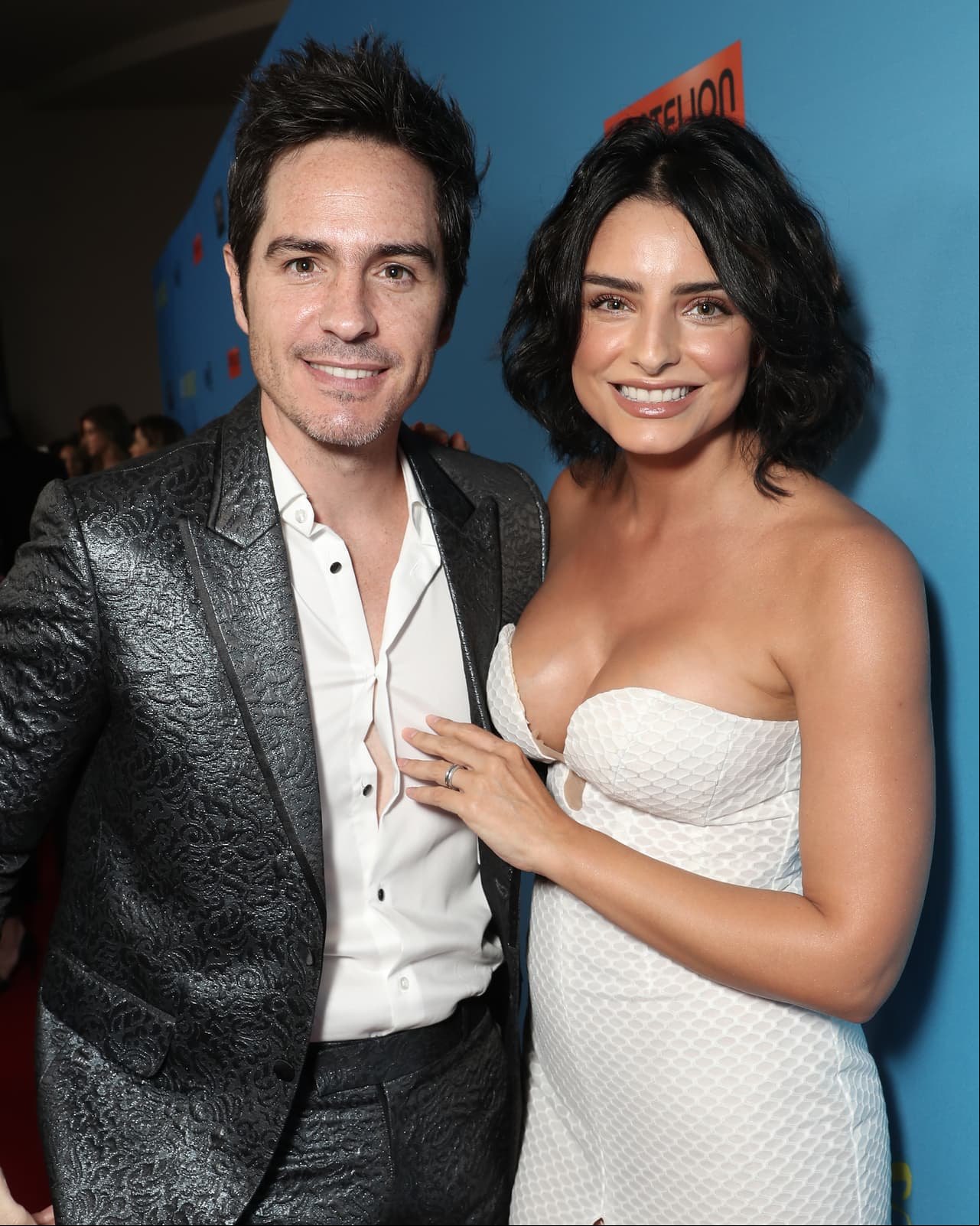 Mauricio Ochmann exhibe su amor por Aislinn Derbez… ¡con inédita foto!
