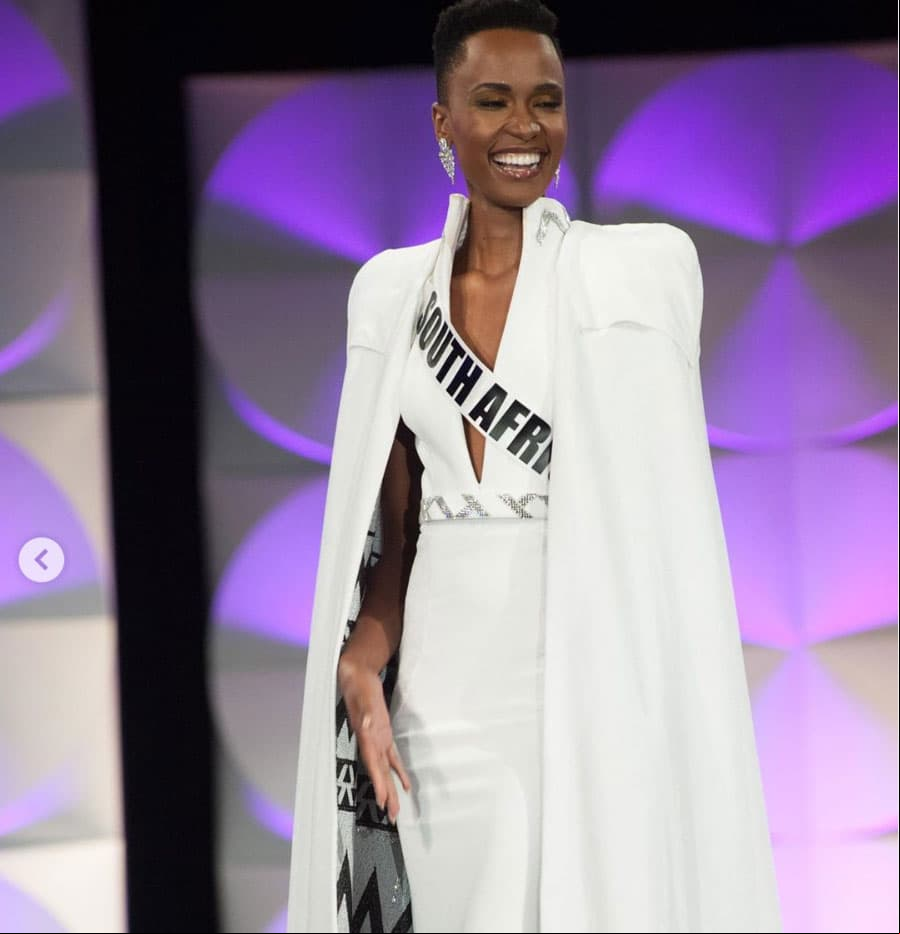 Zozibini Tunzi, represante de Sudáfrica, fue coronada como la ganadora de Miss Universo 2019, dejando a las concursantes de Puerto Rico y México como las finalistas del certamen.