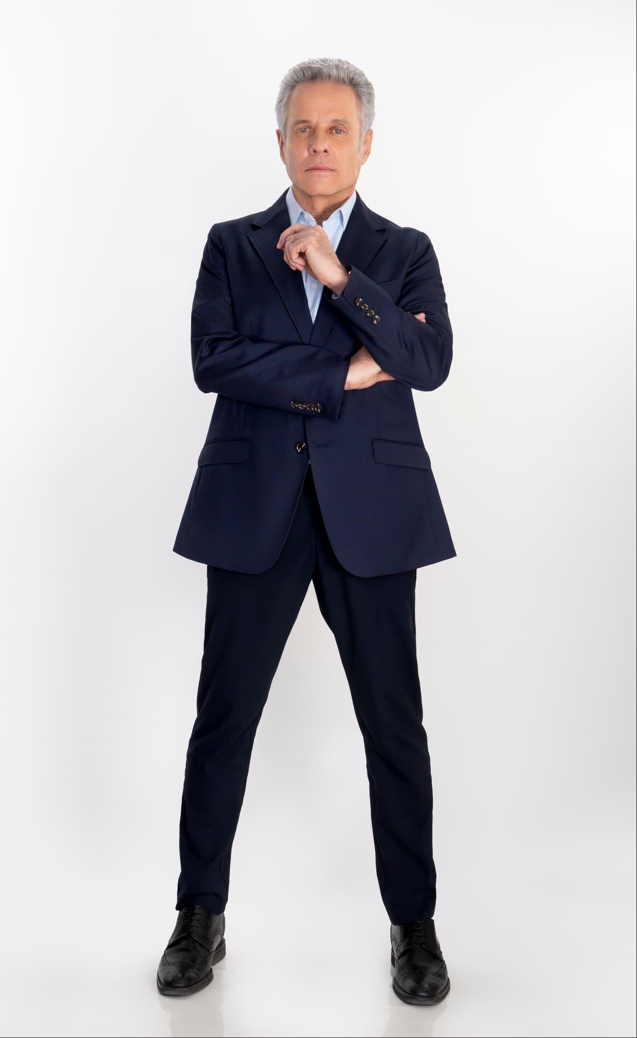Alexis Ayala interpreta a 'Federico', el gran villano de la historia. Es de rasgos fuertes y voz firme, astuto, manipulador, posesivo y con cualidades de liderazgo. Aprovecha sus encantos para manipular a la gente y hacer que confíen en él, ocultando su lado hipócrita, agresivo y vengativo.