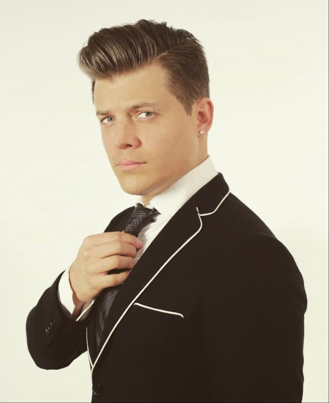 A la par de la música, Bormann comenzó a actuar con pequeñas participaciones en telenovelas como 'Rebelde' (2004) y 'Tormenta en el Paraíso' (2007).