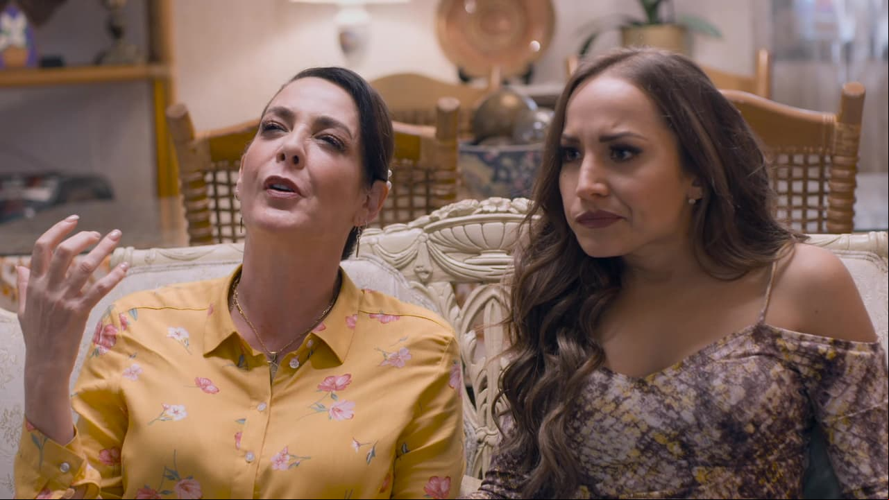 La Pastora demostró en ‘Como tú no hay 2’ ser una madre sobreprotectora, por lo que se sintió amenazada por Tina cuando su hijo Adán la conoció. A continuación, te compartimos algunos de sus momentos más incómodos con la novia de ‘El flamito’.