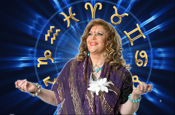 ¿Cómo le irá a cada signo zodiacal en 2018?, ¡Amira te lo dice!