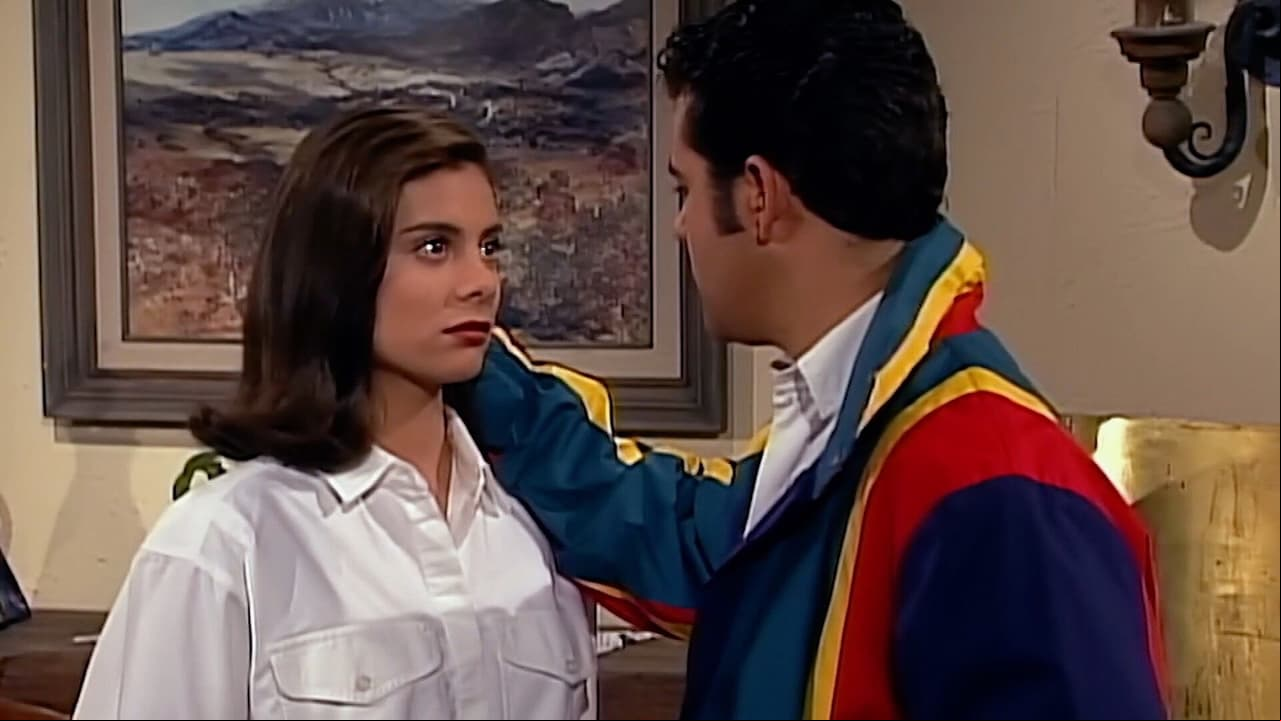 Sergio besa a Inocencia y hasta Marimar lo siente en sus labios