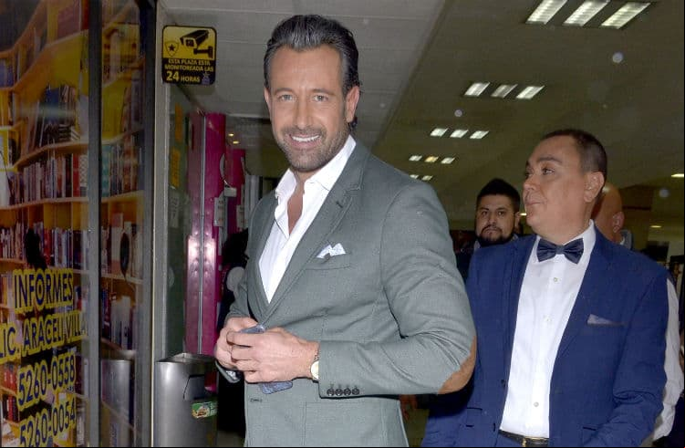 Gabriel Soto sueña con ser un villano