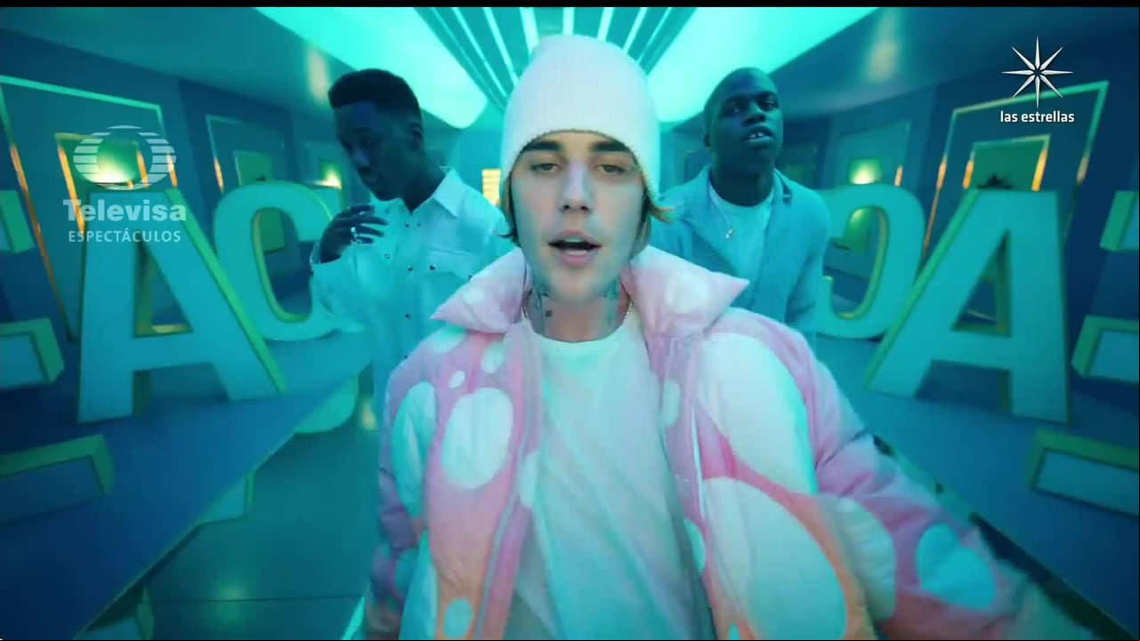 De Bruno Mars a Justin Bieber: Escucha a estos famosos internacionales que han cantado en español