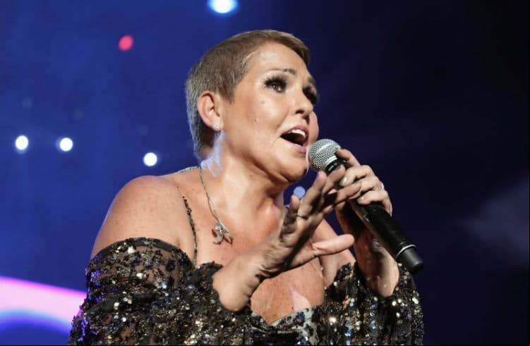 Lupita D’Alessio reta a los cantantes a realizar un Primera Fila