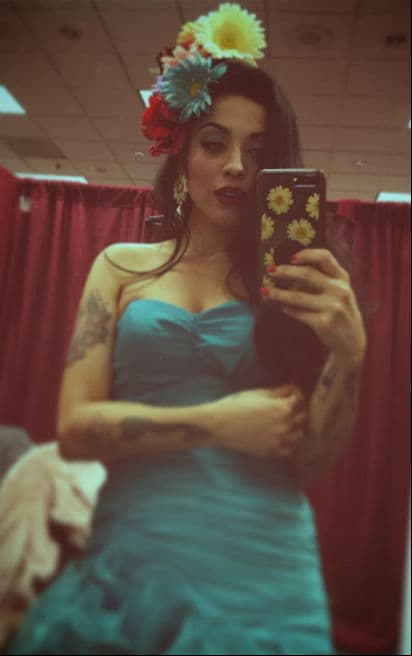 Mon Laferte, ganadora del Grammy Latino.