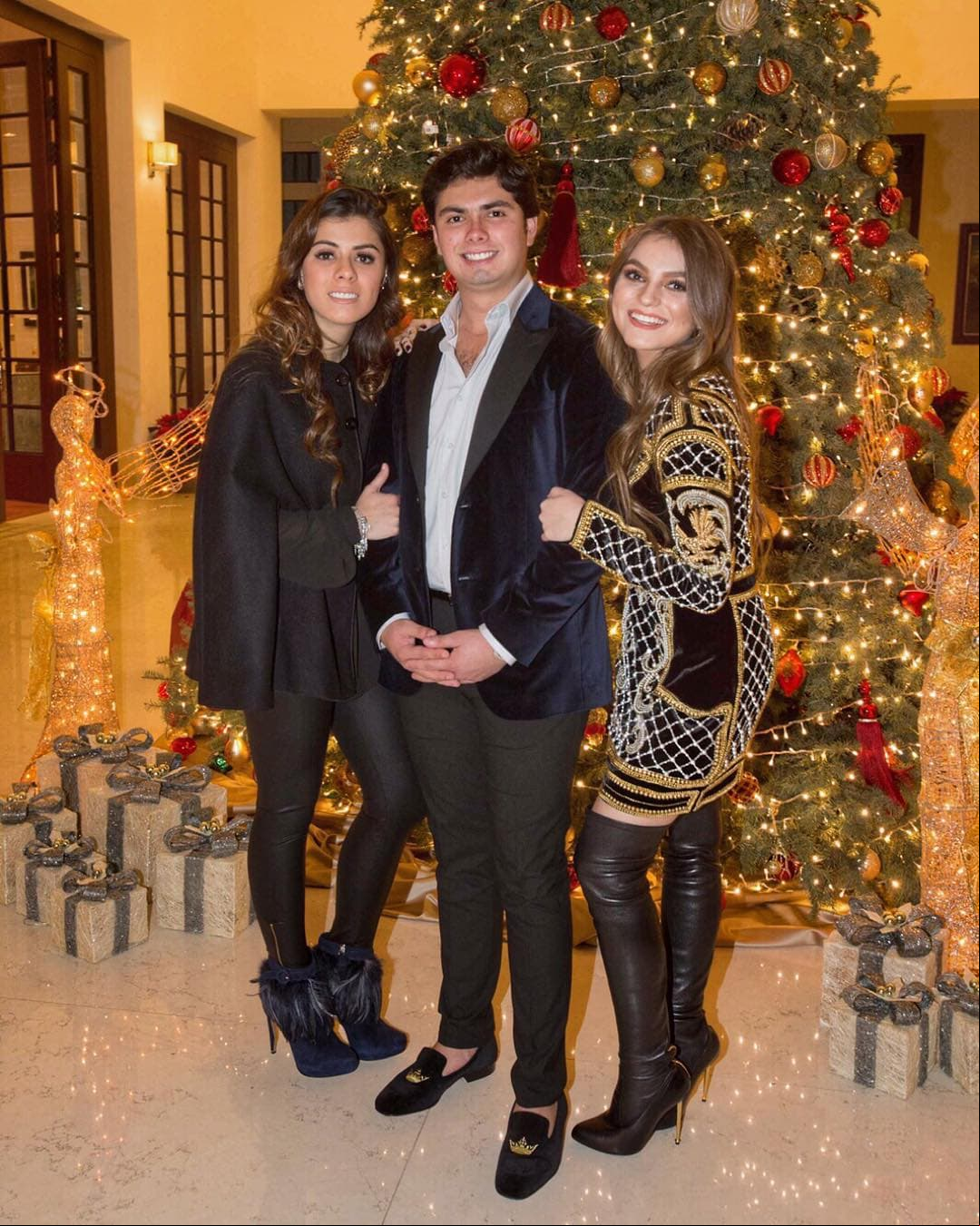 Pese al divorcio de sus padres, Sofía Castro y Alejandro Peña se divierten como hermanos