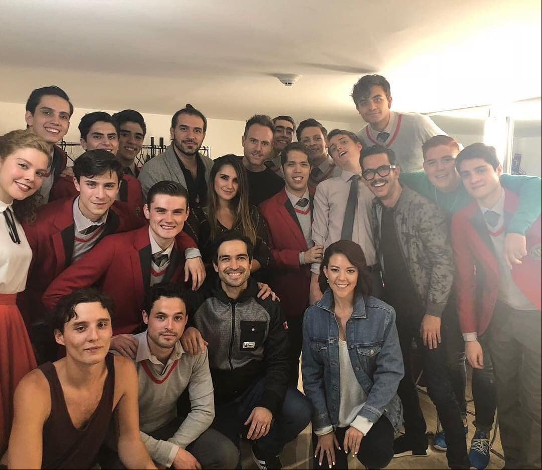 Dulce María acudió con su novio a la obra de Alfonso Herrera