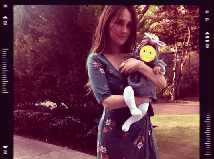 Junto a una fotografía al lado de su hija, Dulce María pidió que la voz de las mujeres fuera escuchada y respetada. “Por un mundo donde se respeten tus derechos, donde tu voz sea escuchada y tus ideas tomadas en cuenta, porque se escuchen tus pasos y jamás silencien tu voz ni frustren tus sueños, donde realmente nuestra lucha sirva para terminar con tanta violencia, abuso, acoso, desigualdad y muerte...porque haya más empatía”, comentó.