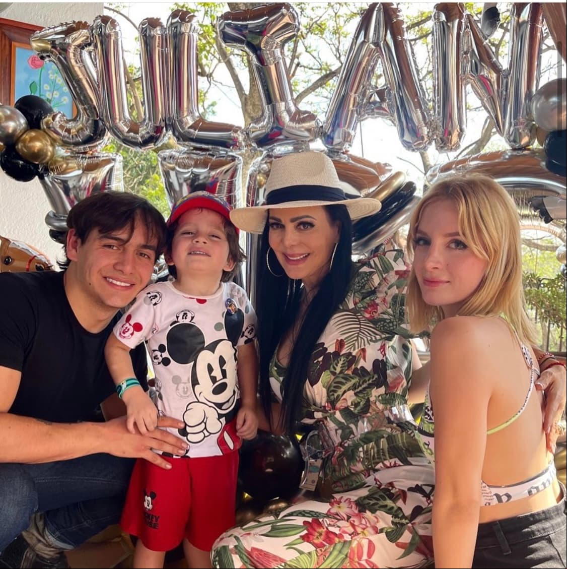 El pasado fin de semana, Julián y José Julián Figueroa, hijo y nieto de Maribel Guardia, celebraron su cumpleaños en una fiesta conjunta, a la que por supuesto asistió la actriz.