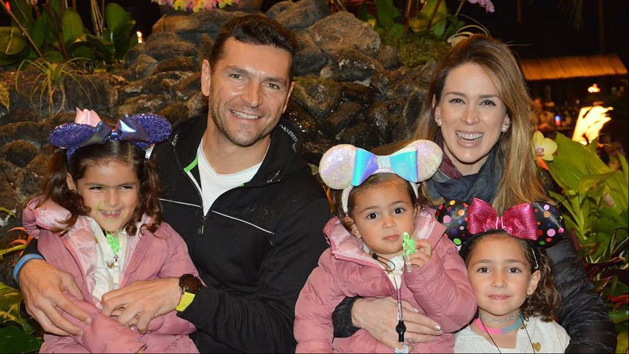 Jacky Bracamontes recibe romántica sorpresa de su esposo Martín Fuentes