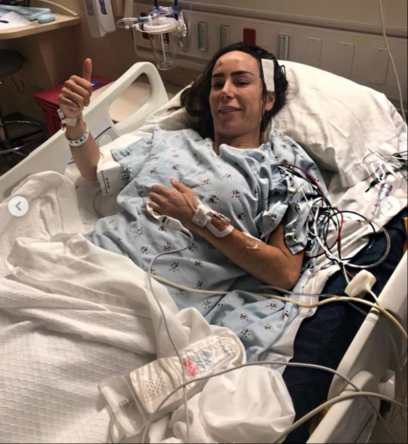 El pasado 5 de octubre, Inés Gómez Mont compartió en su cuenta de Instagram que su ausencia de las plataformas digitales se debió a que le extirparon un tumor cerebral benigno el pasado 19 de septiembre, ya que fue incrementando su tamaño y el doctor decidió que era momento de la operación.