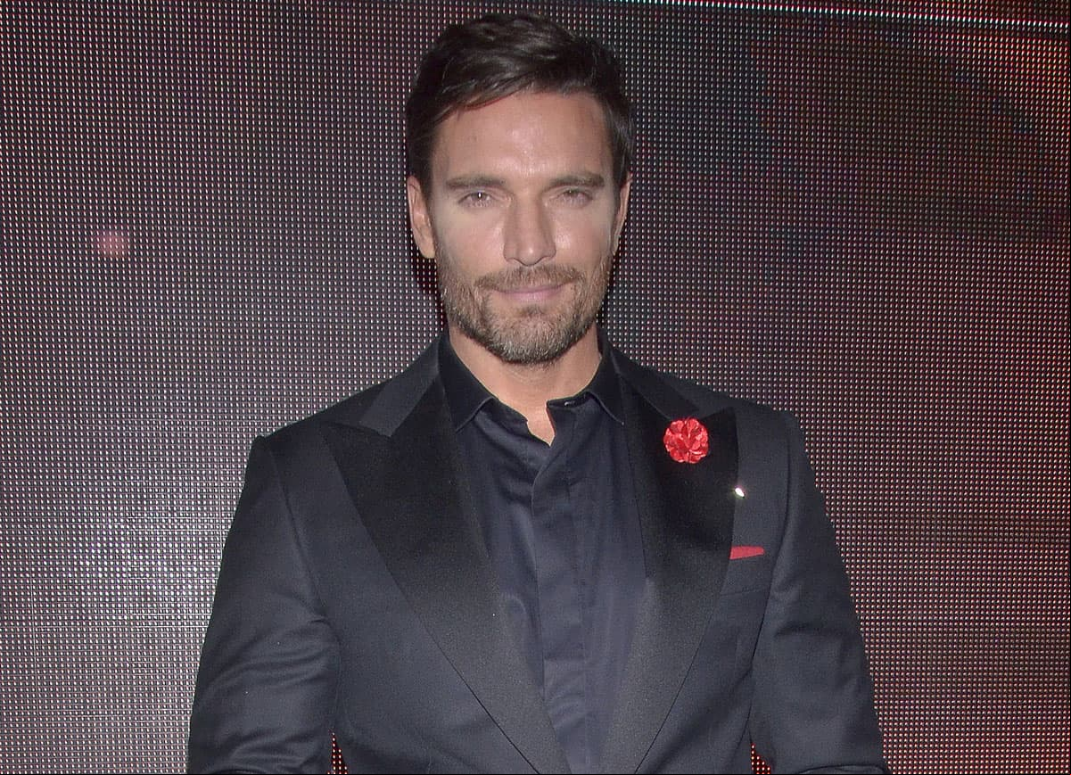 Julián Gil llama ‘descarada’ a periodista