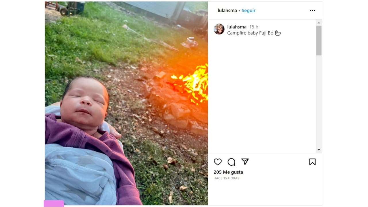 Pareja del fallecido actor Taraja Ramsess, Lisa Ann Wilson, mostró a su bebé Fuji, que también falleció en el accidente.