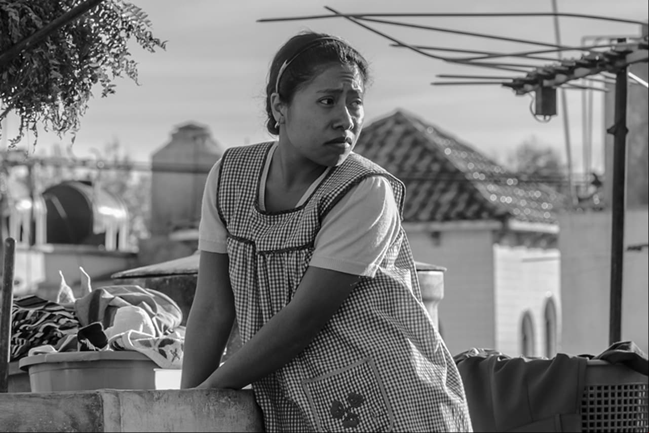 10. 'Silencio'. De acuerdo con Guillermo del Toro, el 'silencio' de 'Cleo' es usado como herramienta dramática para crear su historia.