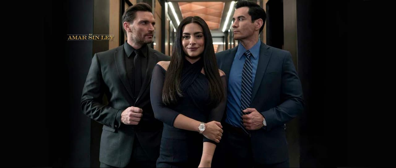 De izquierda a derecha Carlos Ibarra (Julián Gil), Alejandra Ponce (Ana Brenda Contreras) Ricardo Bustamante (David Zepeda).