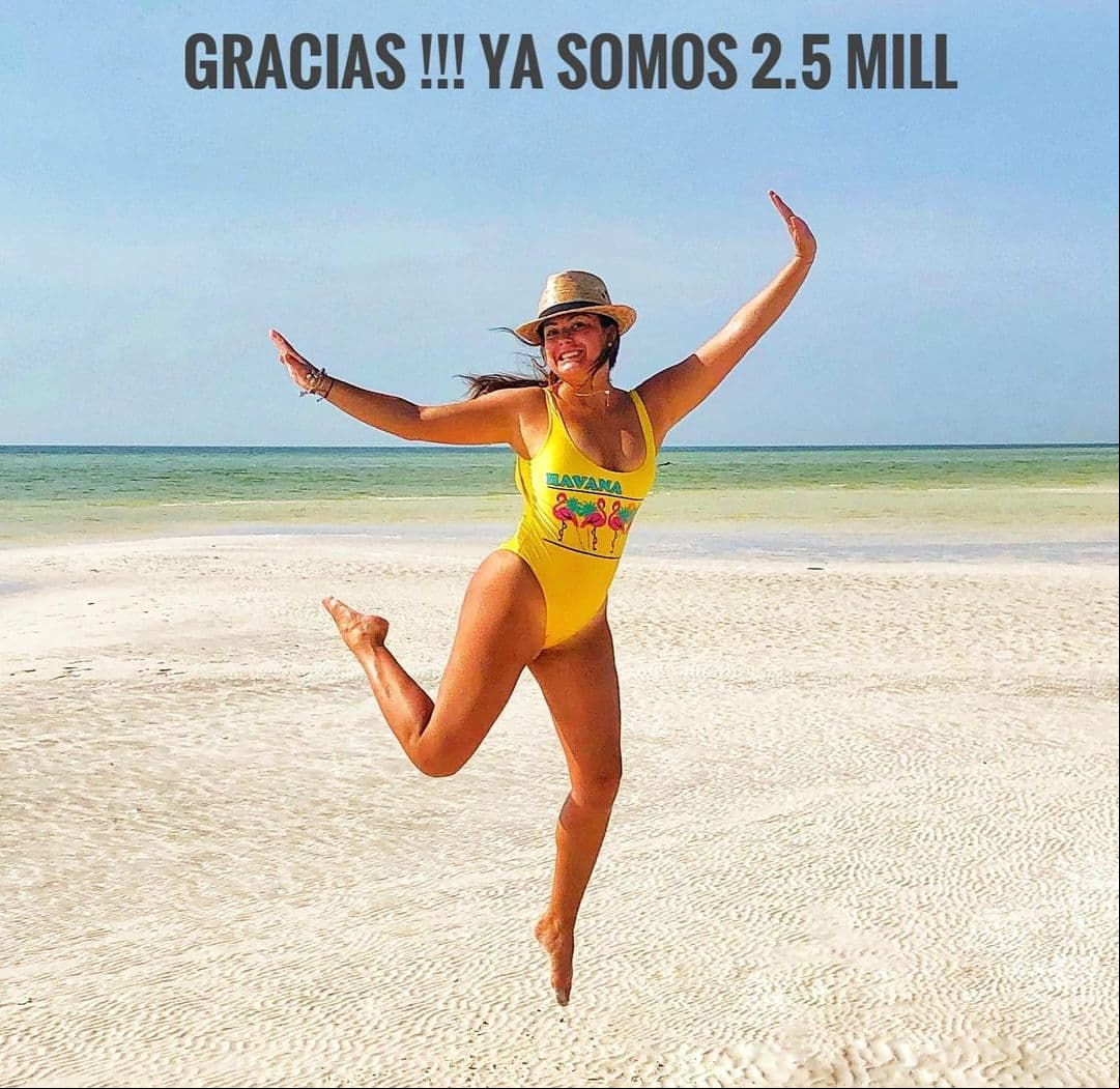 "Hoy alguien se acercó a mí y me dijo 'oye se te ve pancita'. Claro que se me ve pancita hace unos meses tuve dos operaciones seguidas entre ellas una cesárea donde di a luz a un hermoso bebé. Lamentablemente vivimos en una sociedad donde tenemos muy inculcados los estereotipos que al día de hoy están en todas partes. Nadie es Perfecto y nunca nadie lo será, todas somos lindas de la manera en la que elegimos ser", sentenció.