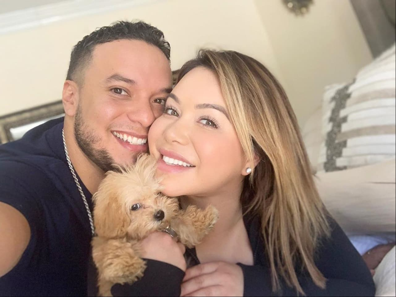 Chiquis Rivera y Lorenzo Méndez disfrutan de un romántico viaje a Grecia