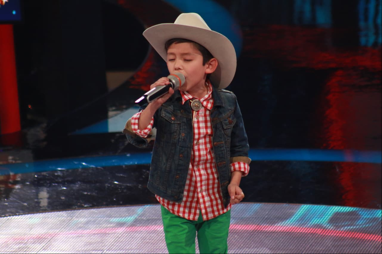 Los pequeños cantantes nos deleitaron con su voz y ternura. Como David Solorio, quien nos dejó asombrados con su voz.