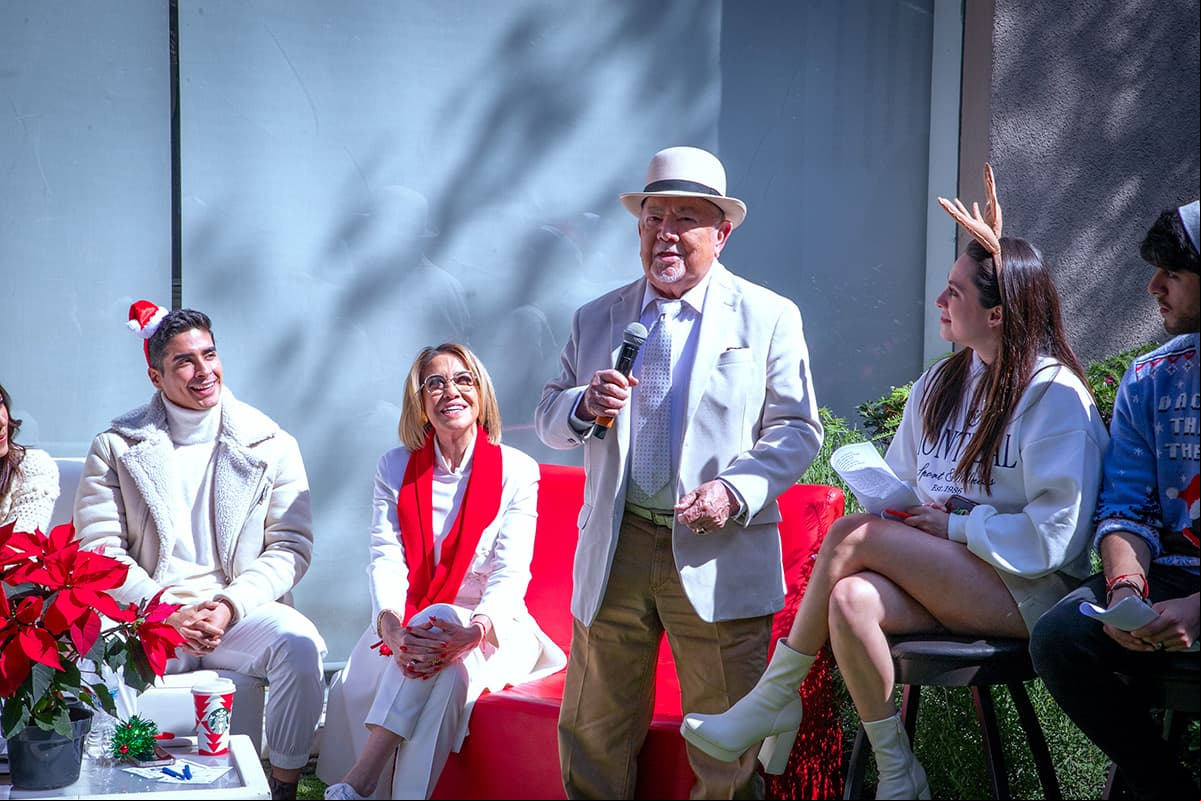 Sergio Corona agradeció el cariño de todos y la preferencia del público un año más.