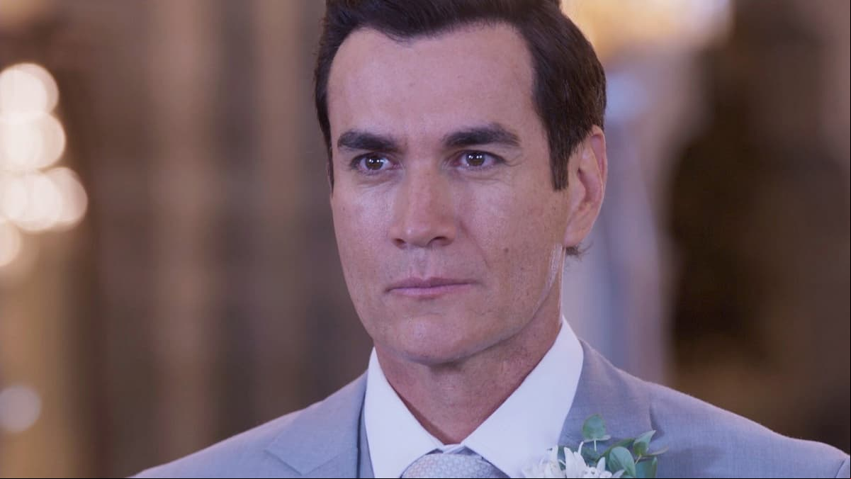 David Zepeda es uno de los actores más queridos de la televisión mexicana y en sus participaciones en las telenovelas enamoró con sus poderosas historias de amor. A continuación, te compartimos sus mejores momentos: