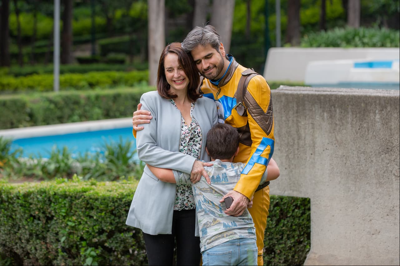 Aunque faltaba algo importante: pedirle la mano de su mami a 'Fede', quien acepta de inmediato. Disfruta 'S.O.S Me estoy enamorando' de lunes a viernes a las 6:30 pm. con Las Estrellas.