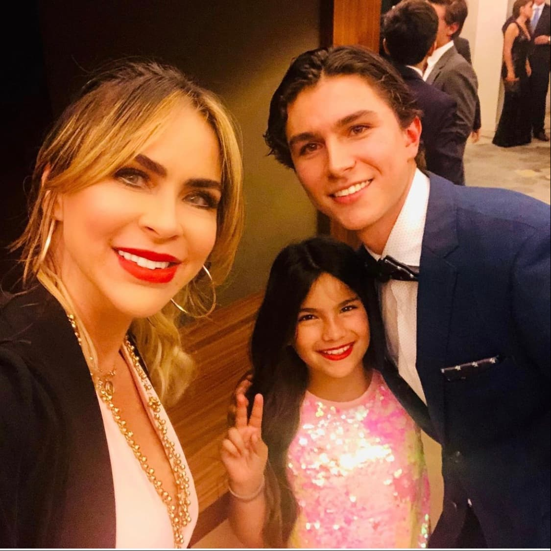 Además de Mauro, Aylin también es madre de Alejandro y Violeta, quienes son fruto, respectivamente, de sus relaciones con Alejandro Gavira y con Gabriel Valenzuela.