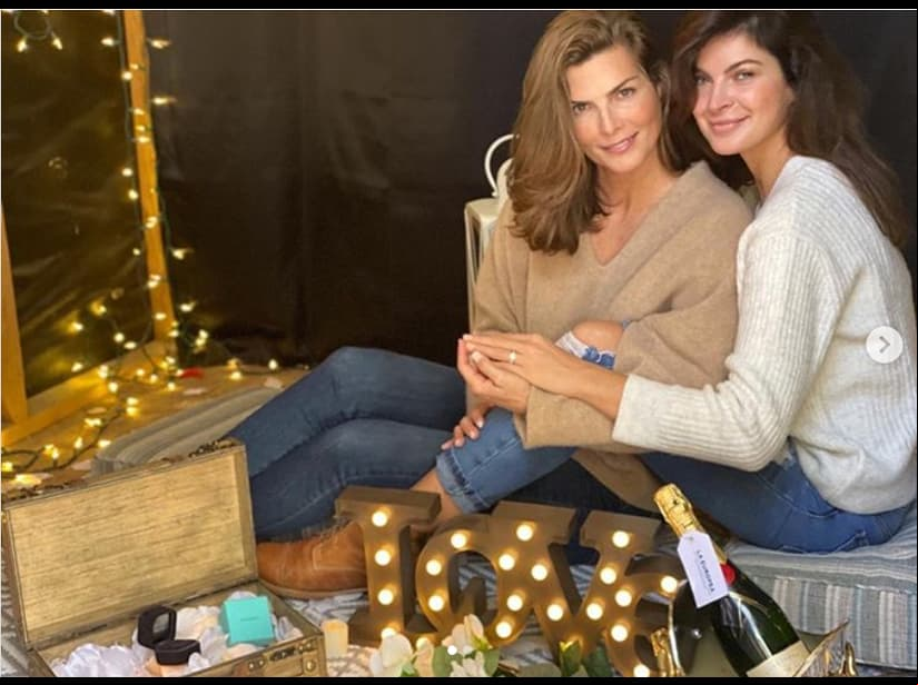Montserrat Oliver se compromete con Yaya Kosikova