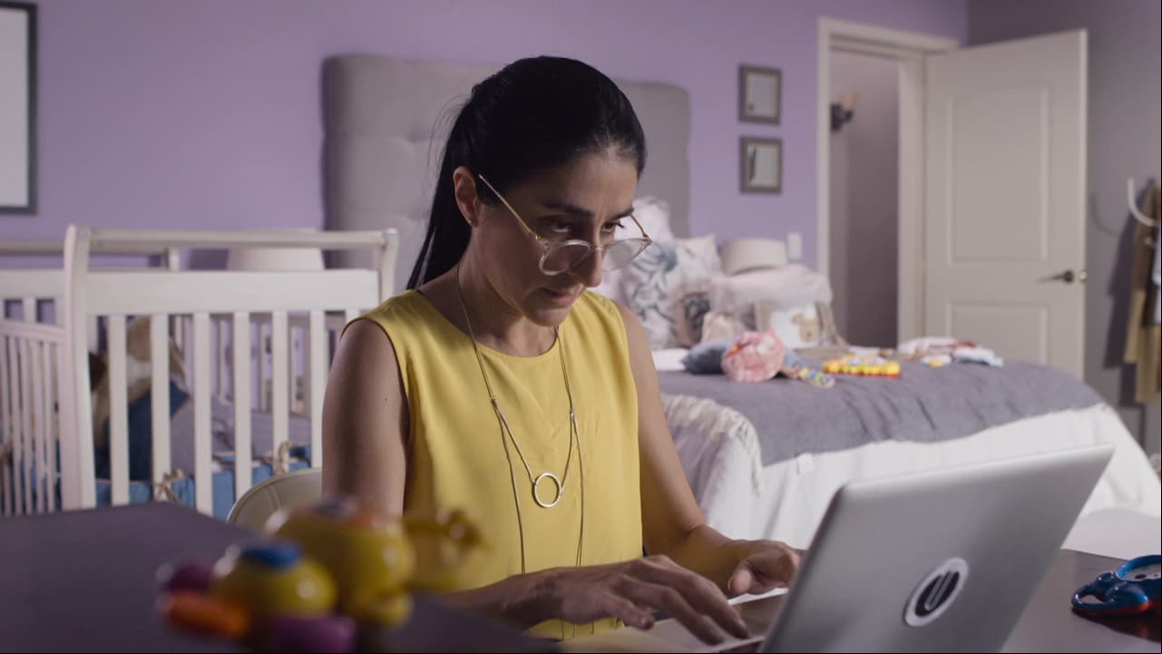 -Lorenza decide buscar a una niñera