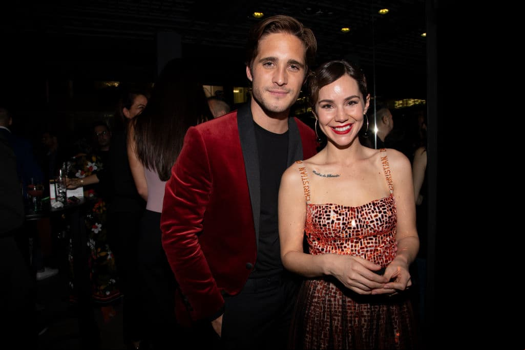 Asimismo, Camila Sodi cautivó al público con su personaje de ‘Erika’ (Isabella Camil) en ‘Luis Miguel, la serie’ en 2018, protagonizada por Diego Boneta, quien daría vida al cantante.