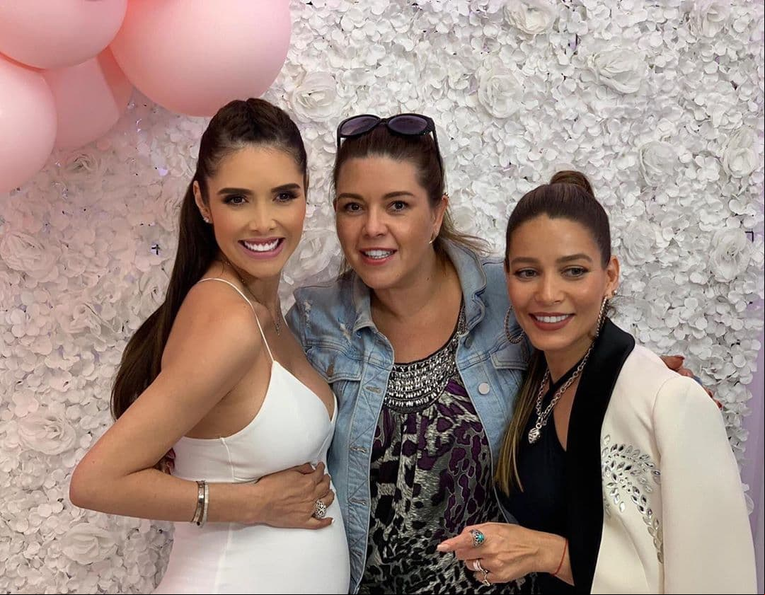 El 6 de septiembre, el programa ‘Suelta la sopa’ compartió que la actriz celebró su segundo baby shower en Los Ángeles, al que acudieron sus familiares y dos de sus grandes amigas: Alicia Machado y Adriana Fonseca.