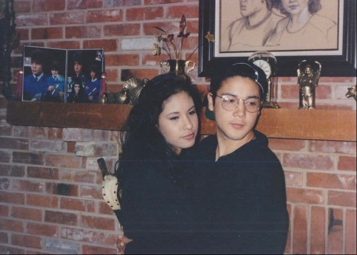Chris Pérez recuerda con cariño a su esposa Selena Quintanilla a 28 años de su muerte.