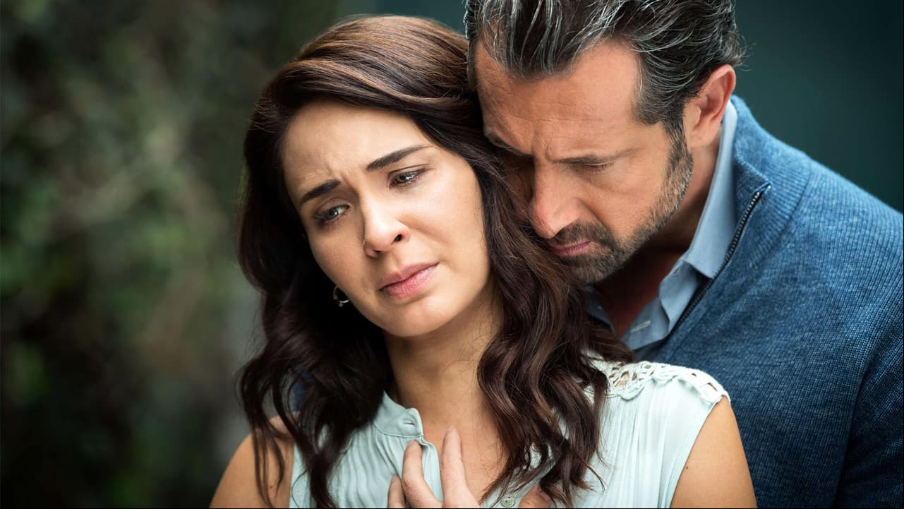 Gabriel Soto y Adriana Louvier en Caer en Tentación