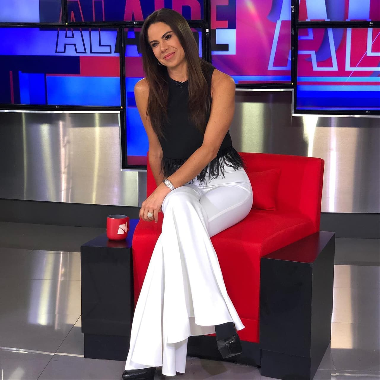 Paola Rojas se despide de 'Al Aire con Paola' después de seis años de transmisiones por Las Estrellas.