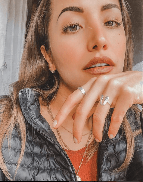 En cuanto a su vida amorosa, en los últimos meses fue relacionada con José Ron, tras una fotografía que el actor compartió en su cuenta de Instagram el pasado 14 de febrero.