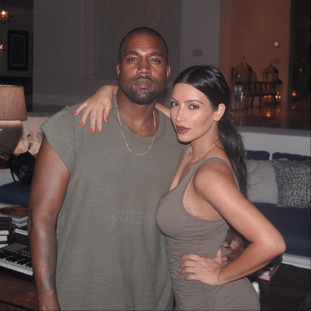 Kim compartió en redes una foto con su marido