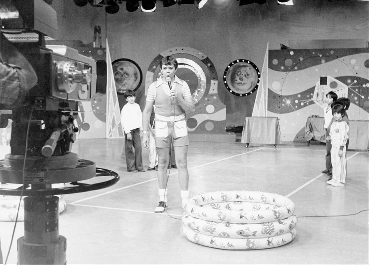 Xavier López en el programa 'En familia con Chabelo' en 1970.