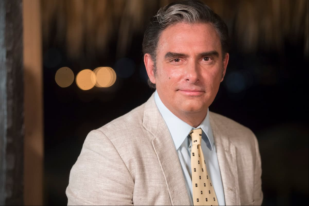 Emilio Azcarraga Milmo era el varón de una familia prominente, dueña de Televisa, cuyo patriarca no aceptaba la relación sentimental de su hijo con una artista.