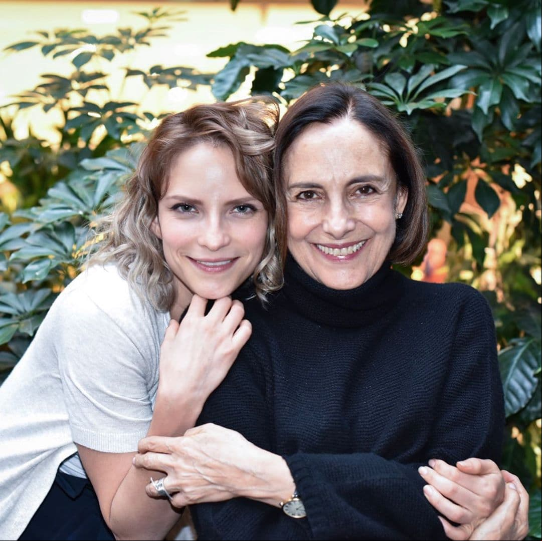 Paulette Hernández y Diana Bracho se conocen en el estreno de Cuna de Lobos por 'Leonora'