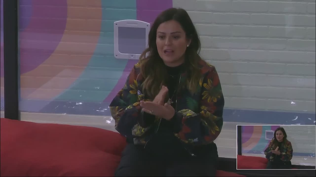 Mariana Echeverría afirma que Briggitte Bozzo miente y hace petición