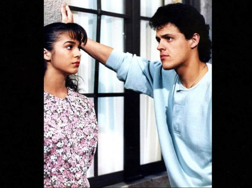 En 1988, Biby Gaytán visitó la Ciudad de México para hacer una audición para formar parte del grupo Timbiriche. Tras ser elegida, en febrero de 1989 ocupó el lugar de Alix Bauer en la agrupación musical. Sería ahí donde conocería a su futuro esposo.