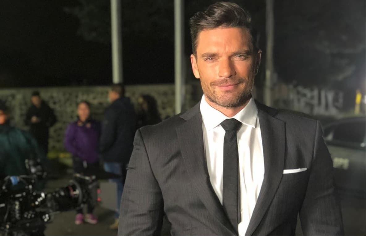 Julián Gil revela que amigos de Marjorie se 'apiadan' de él y le filtran fotos de Matías