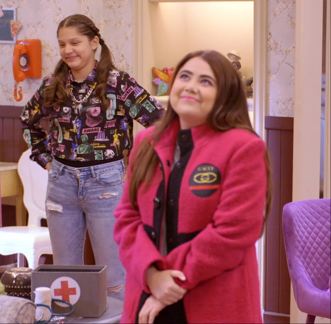 ¿Qué tal este abrigo rosa imitación 'Gucci' que usó cuando pensó que era descendiente de Antonio López de Santa Anna?
