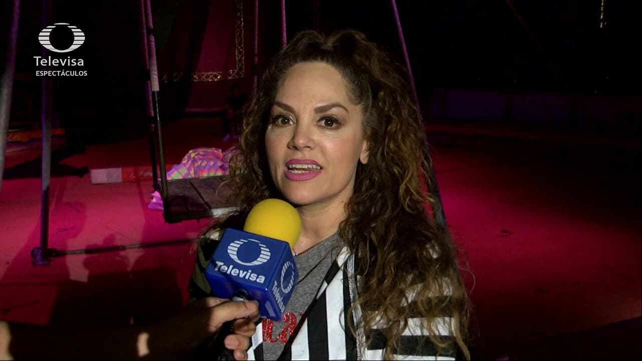 Tatiana celebra 24 años de carrera con un espectáculo de circo